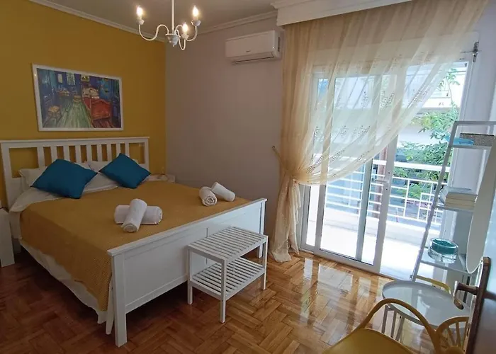 Aristi Apartment By The Music Hall