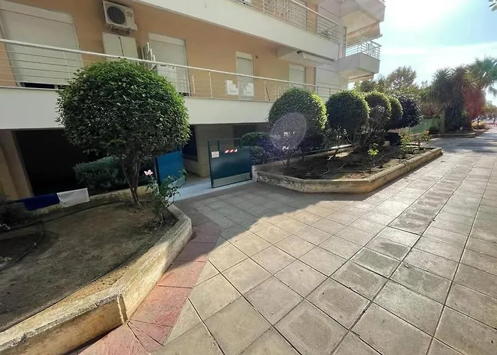 Aristi Apartment By The Music Hall